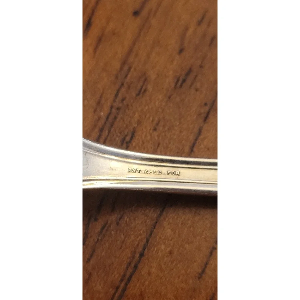 4 VINTAGE International Silver Lady Doris Silverplate Salad Fork 6 in. 1929